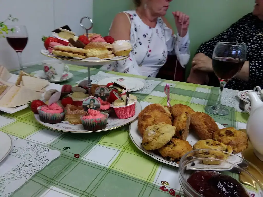 Aziz's Kitchen - Indian Takeaway & Restaurant_Great Houghton_slider_image_3