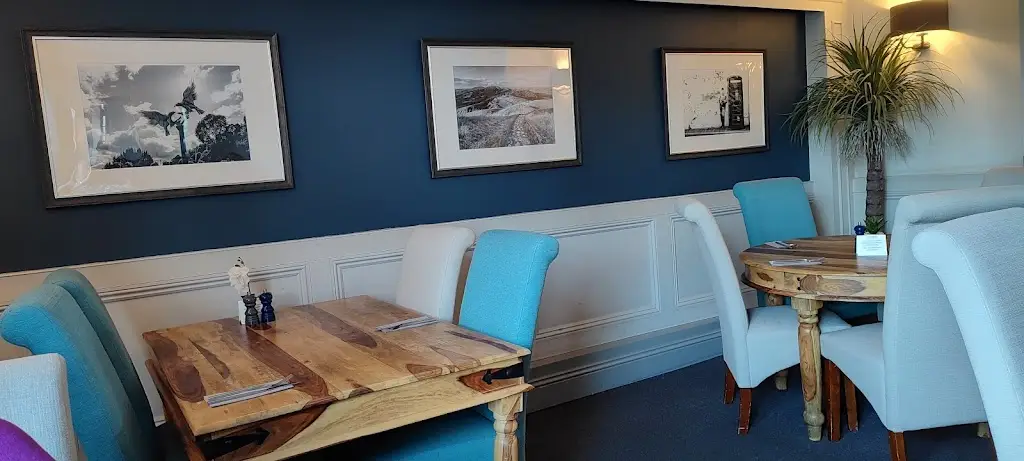 Mahir Ozdamar_Mulberry Tree_Great Malvern_recensione