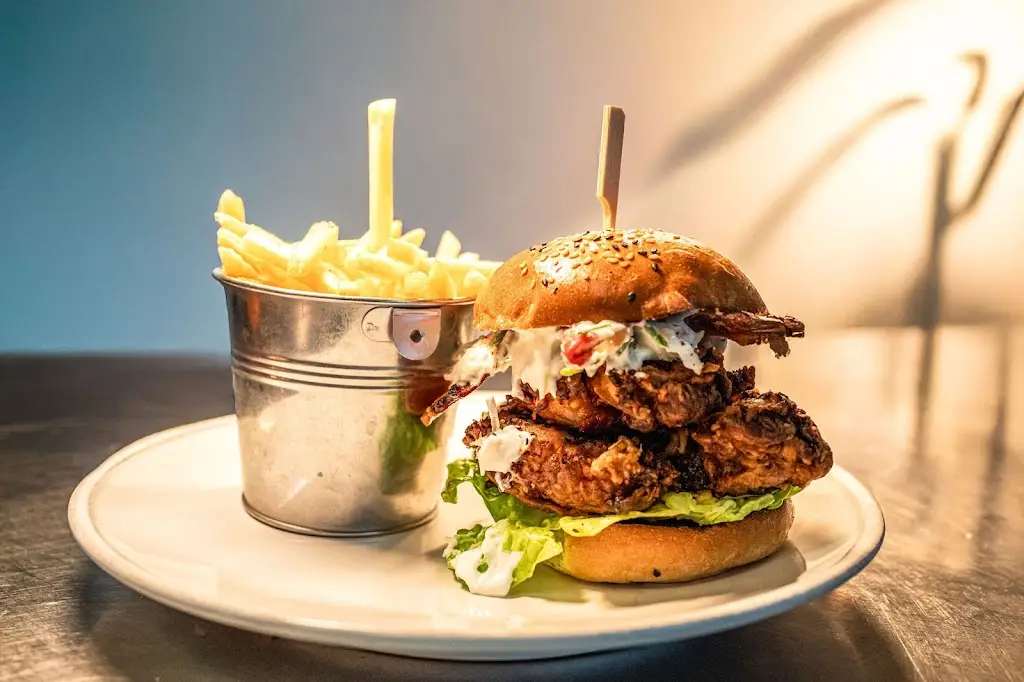 Mulberry Tree_Great Malvern_slider_image_3