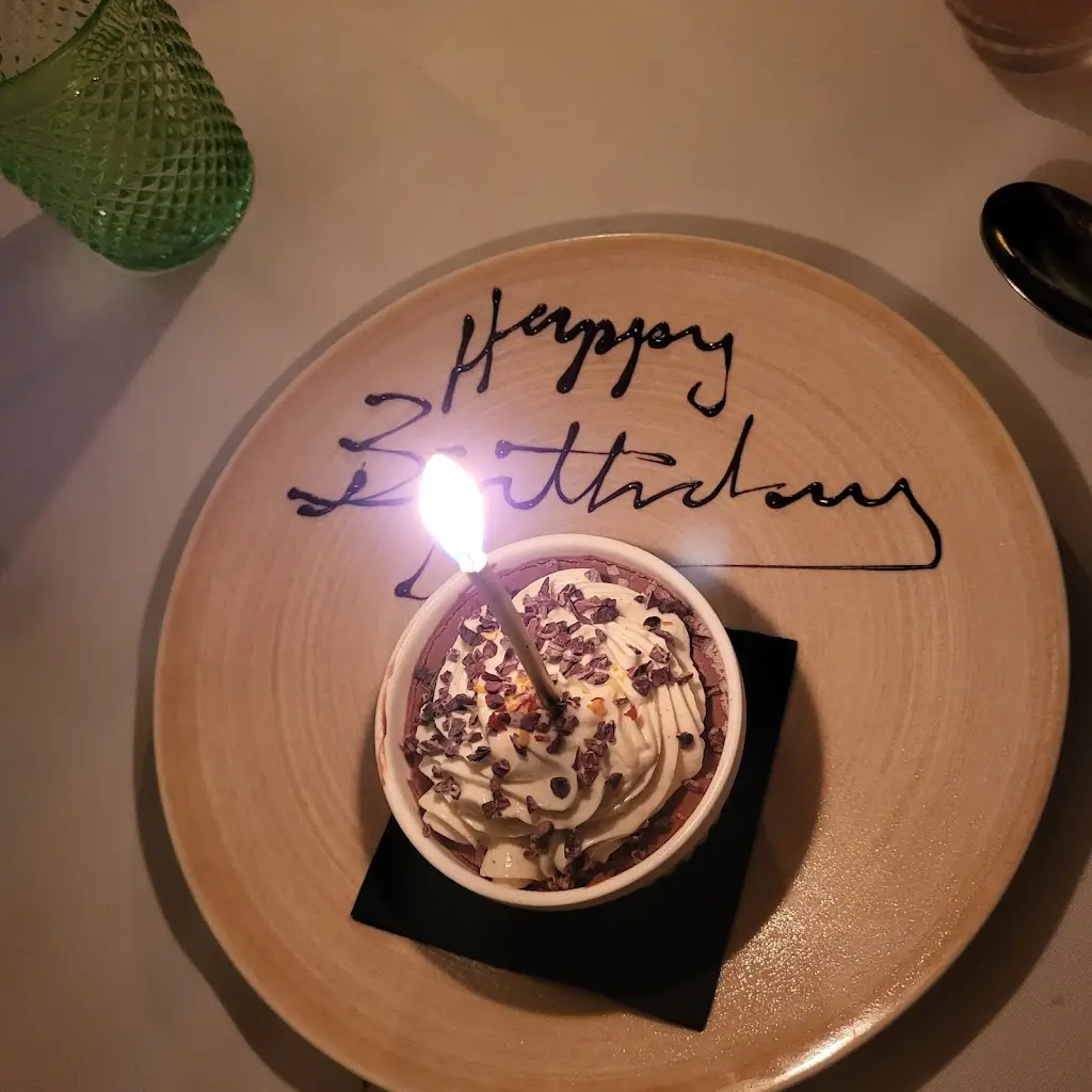 Elena Ialonardi_Riviera_Greater London_review