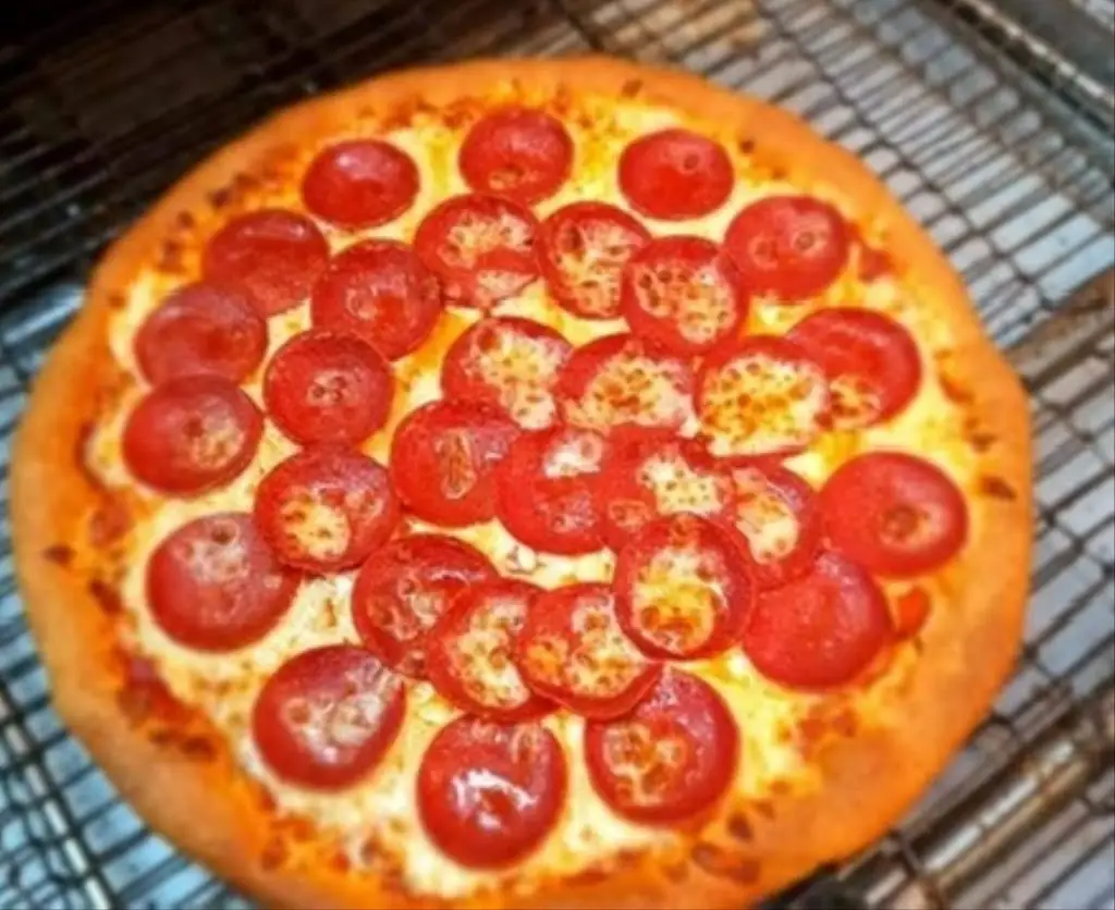 Menu_ESSEX PIZZA & CHICKEN_Great Yeldham_image_3