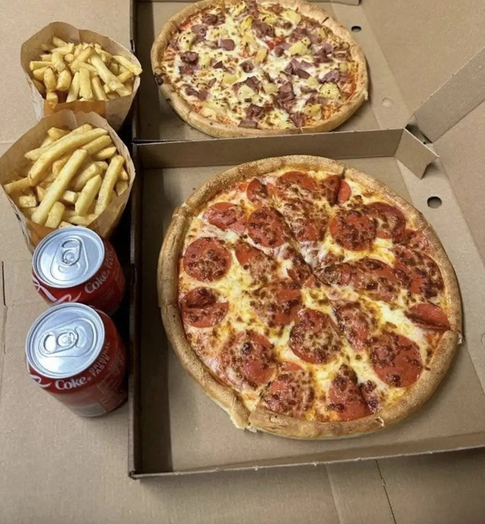 ESSEX PIZZA & CHICKEN_Great Yeldham_slider_image_2