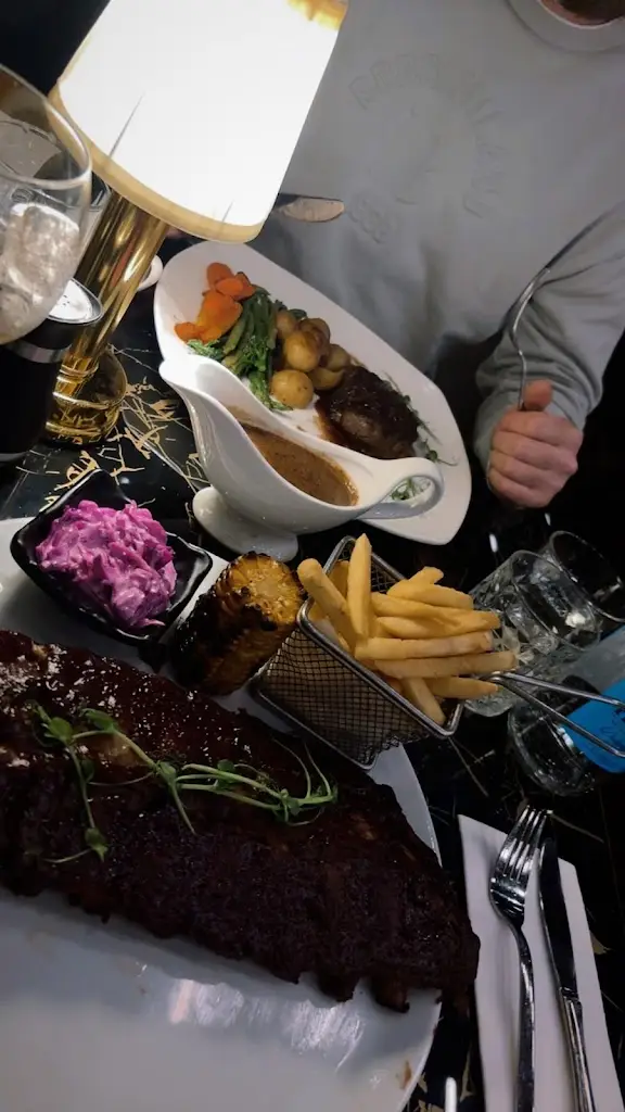 Ellis Haslam_Innamorati Garden_Great Amwell_review