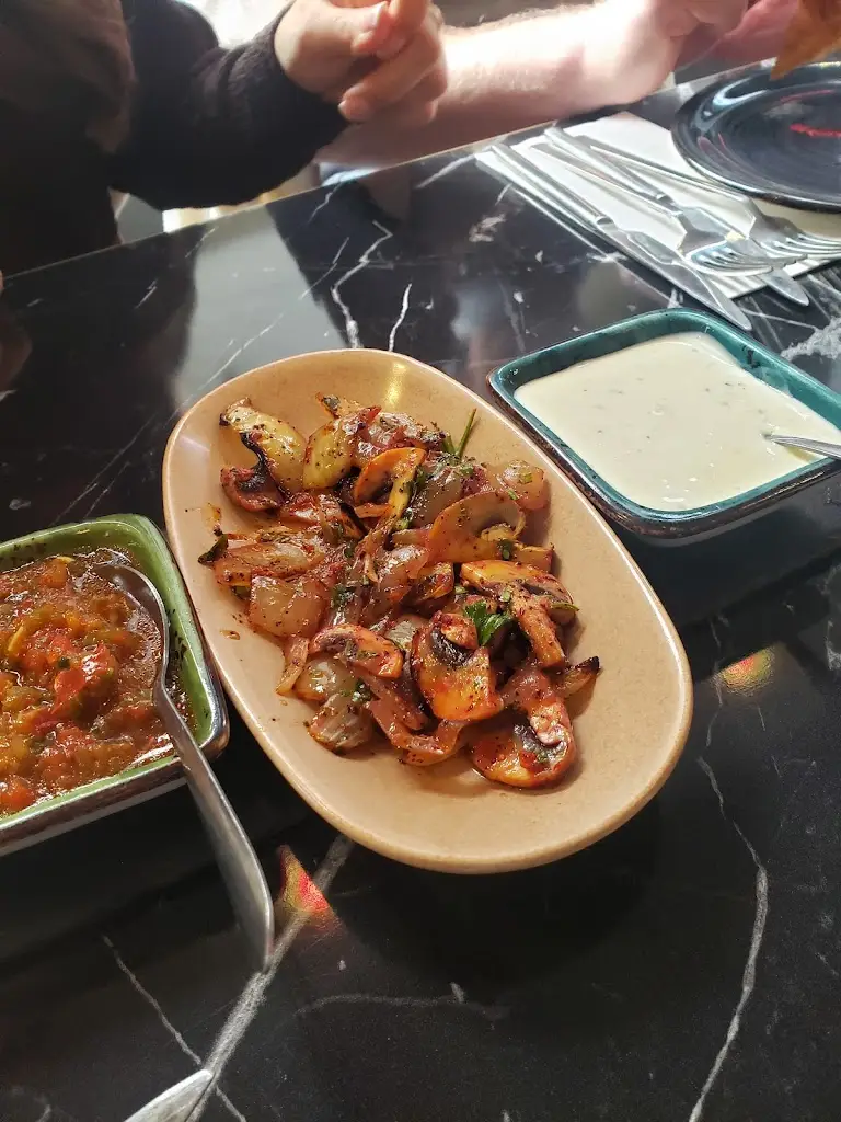 Mildred Marmite_VODINA RESTAURANT_Great Amwell_review