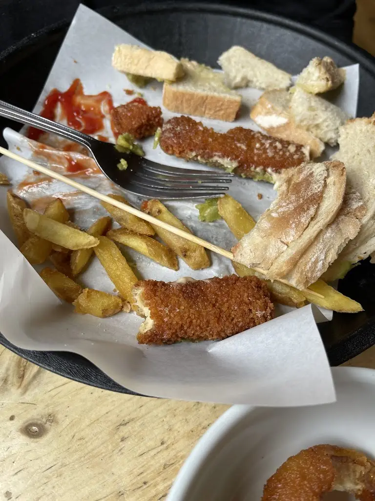 Caïna Verrin_Jolly Fisherman_Great Amwell_review