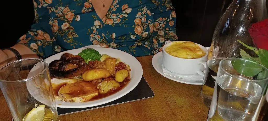 Kevin Pateman_The Galley Hall_Great Amwell_review