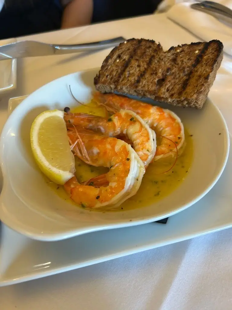 Fodina Yiangou_The Red Lion_Great Amwell_review