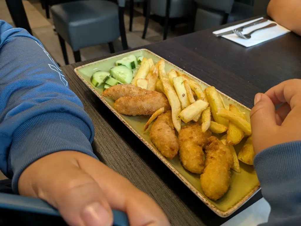 No Bull Reviews_Village Taverna_Great Amwell_review