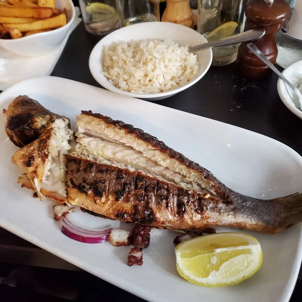 Village Taverna_Great Amwell_slider_image_3