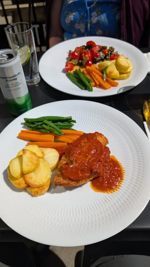 Huw Lewis_Enoteca Restaurant & Wine Bar_Great Amwell_review