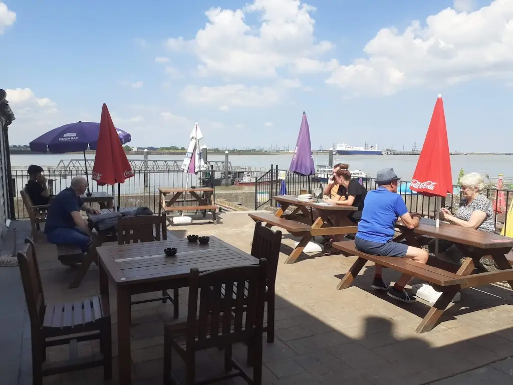 Three Daws restaurant in Gravesend