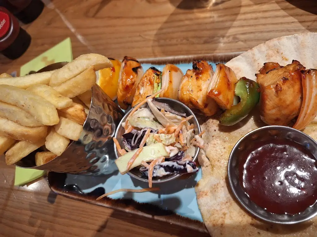 Debbie Holness_Harvester Gravesend_Gravesend_review