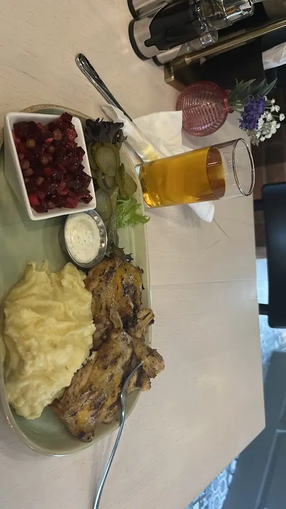 Mafer Mantilla_Studio 7 Restaurant_Gravesend_review