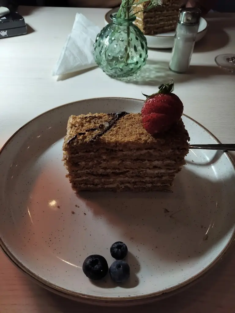 Kellie Lingham_Studio 7 Restaurant_Gravesend_review