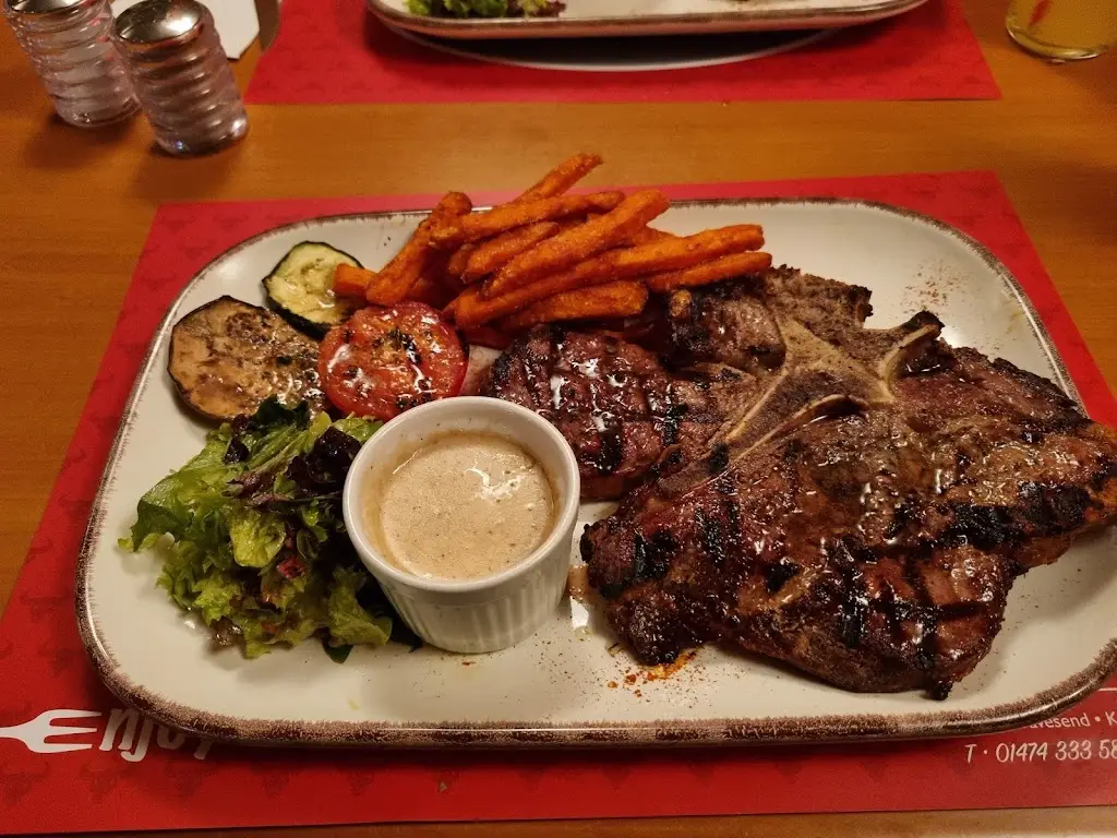 F S Steakhouse and Bar_Gravesend_slider_image_3