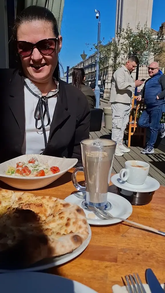 Mad in Italy 2_Gravesend_slider_image_2