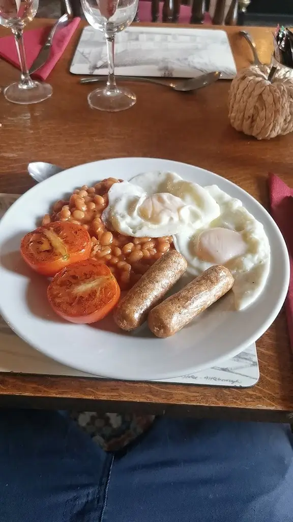 k ahmad_The Griffin Hotel_Attleborough_review