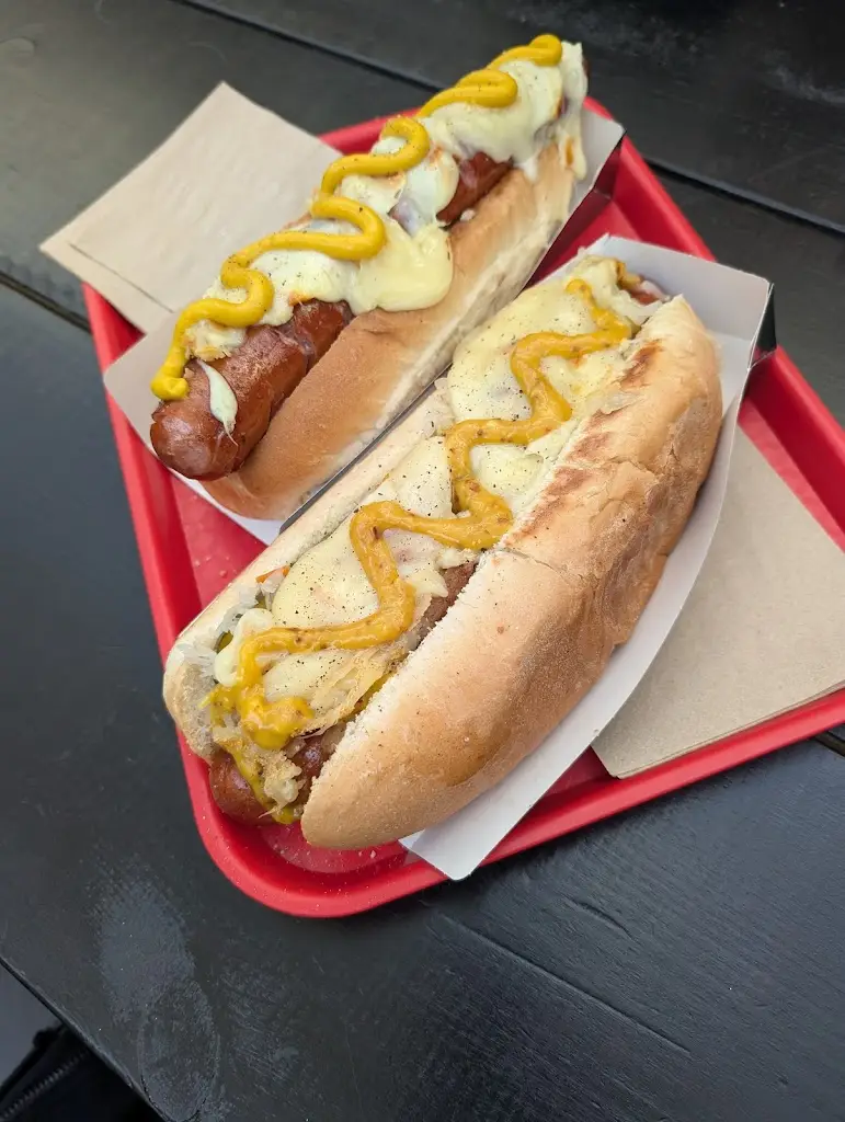 sam thomas_The Grizzly_Gravesend_review