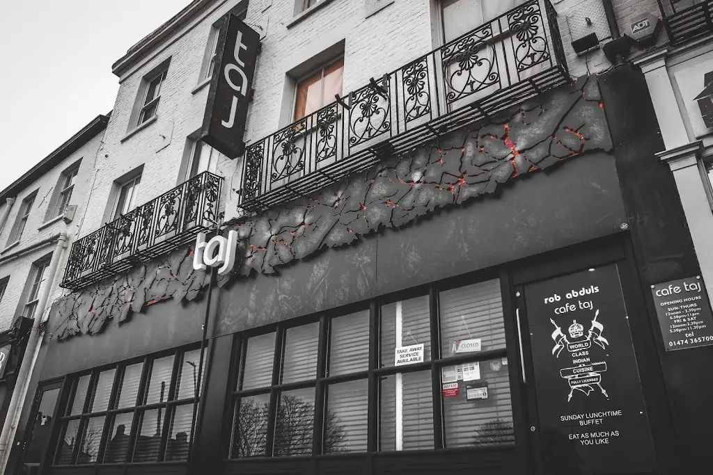 Cafe Taj restaurant in Gravesend