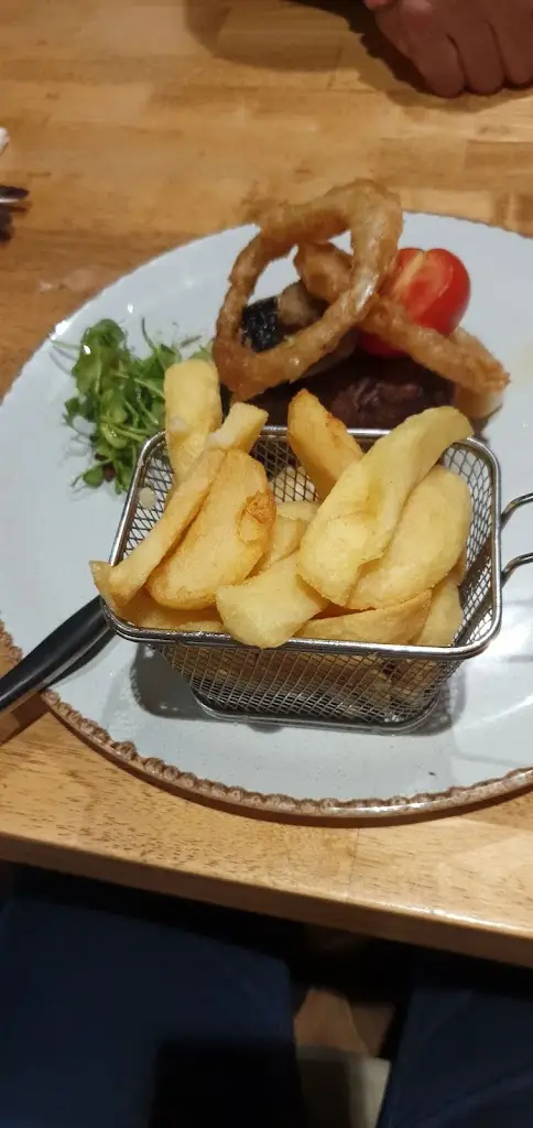 Menu_Warren's Restaurant & Bar_Great Wyrley_image_5