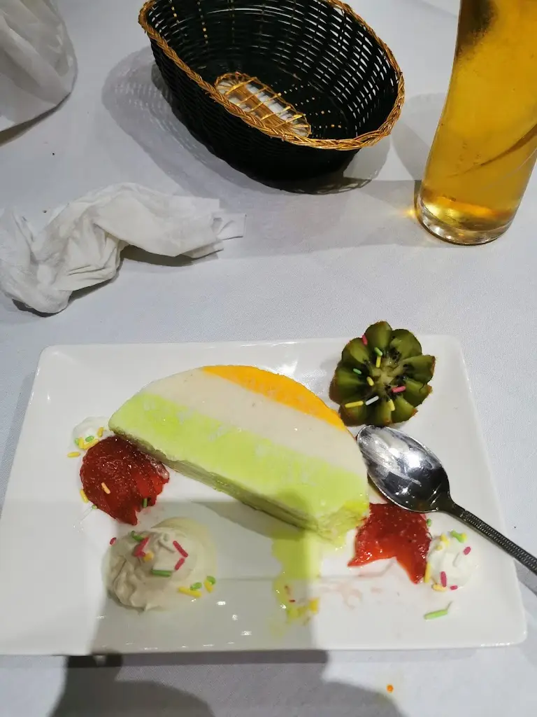 Menu_The Miraj - Bangladeshi & Indian Cuisine_Great Wyrley_immagine_2