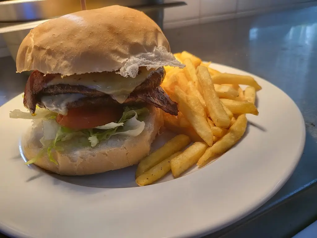 Quinton Cafe_Great Wyrley_slider_image_3