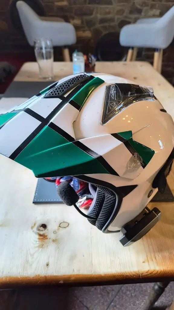 Dave Hewlett_The West Country Inn_Great Torrington_review