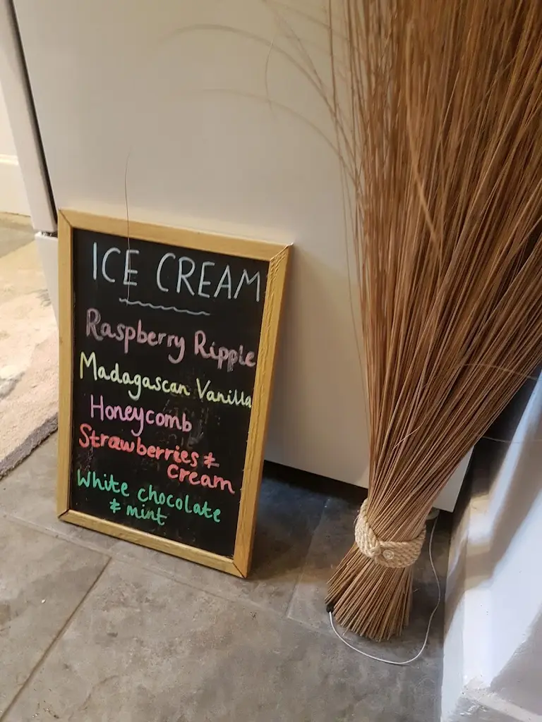 Menu_The Old Farmhouse Kitchen and Tearoom_Great Torrington_image_3