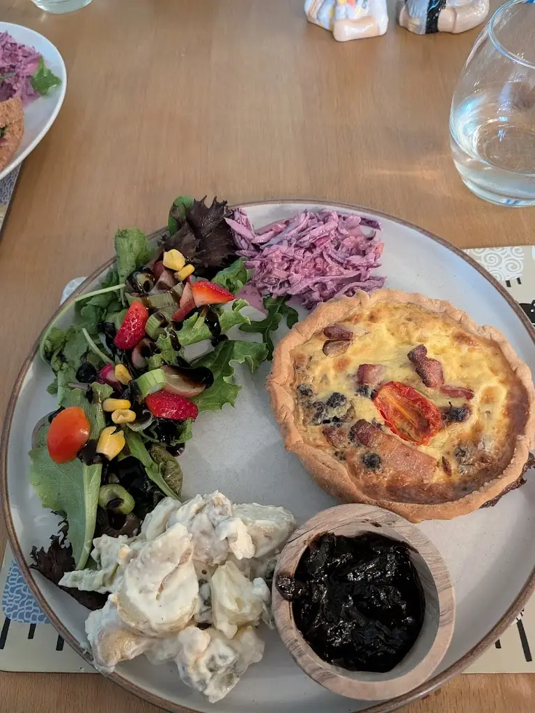 Jessica Mae_The Old Farmhouse Kitchen and Tearoom_Great Torrington_review