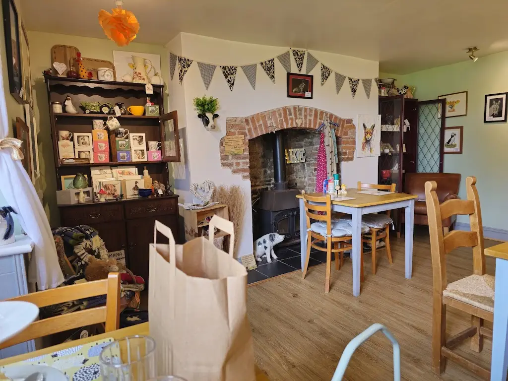 The Old Farmhouse Kitchen and Tearoom_Great Torrington_slider_image_1