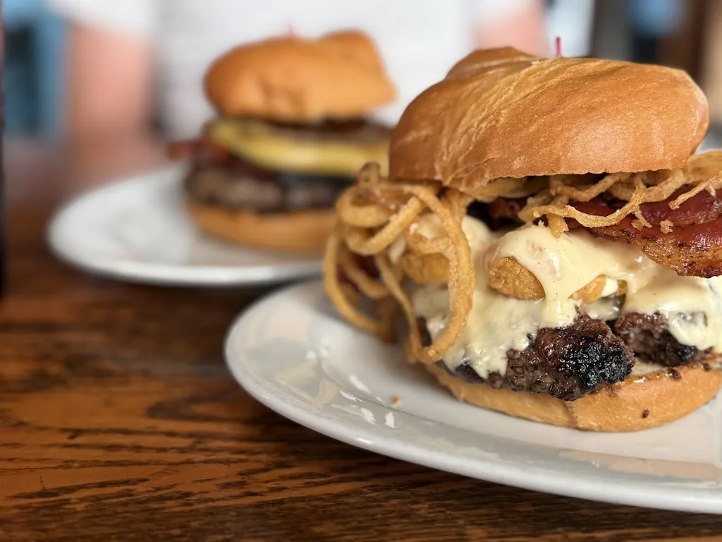 KELLY TOLLEY_108 Ale House_Rincon, GA_review