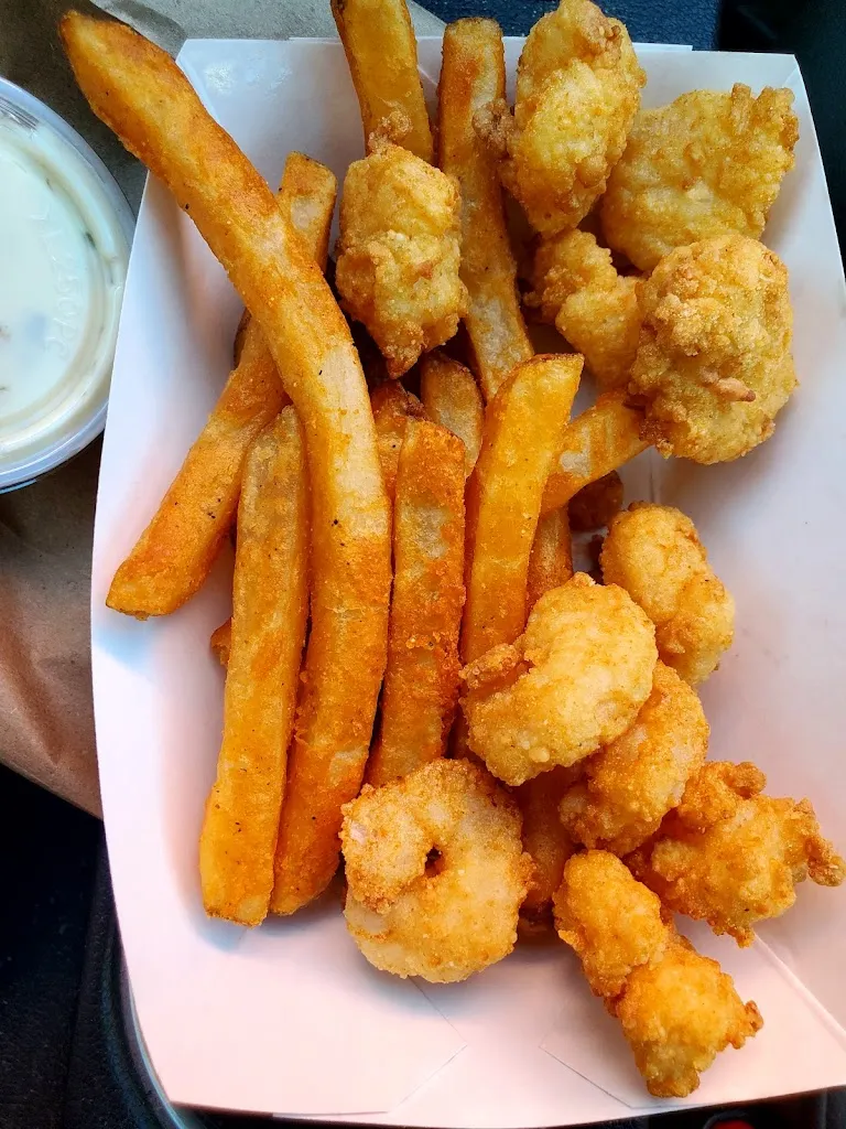 Shanta Clemons_Sidney's_Wintzell Ave, Bayou_review