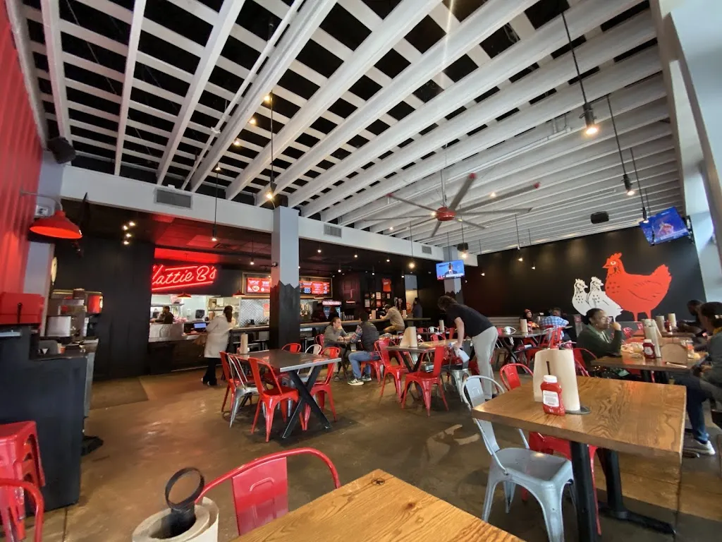 Hattie B's Hot Chicken - Birmingham_Birmingham, AL_slider_image_3