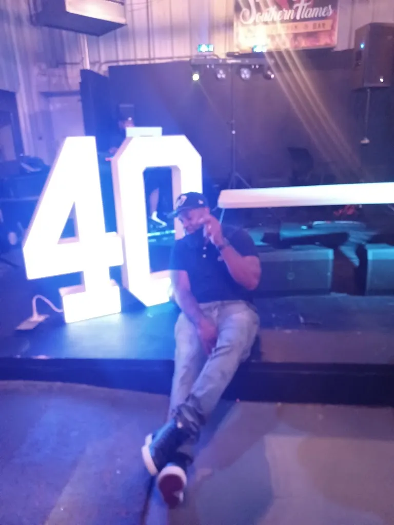 Alesia Carter_Southern Flames Restaurant & Bar_Fairfield, AL_review