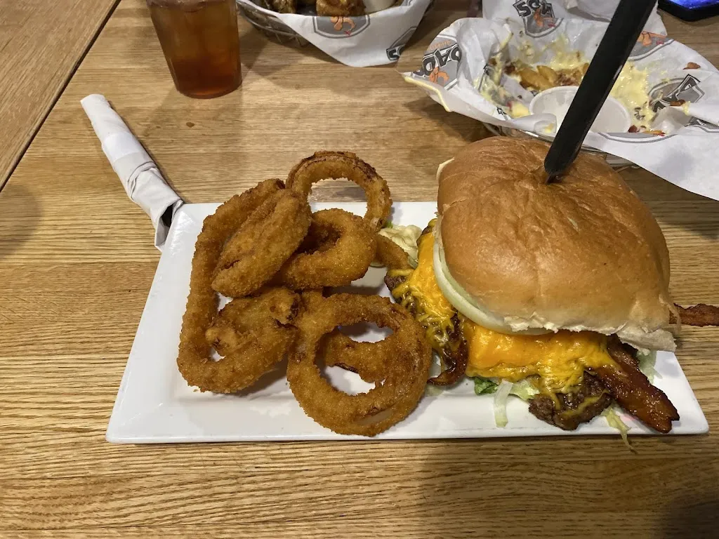Dad's Pub & Grub_Monroeville, PA_slider_imagen_3