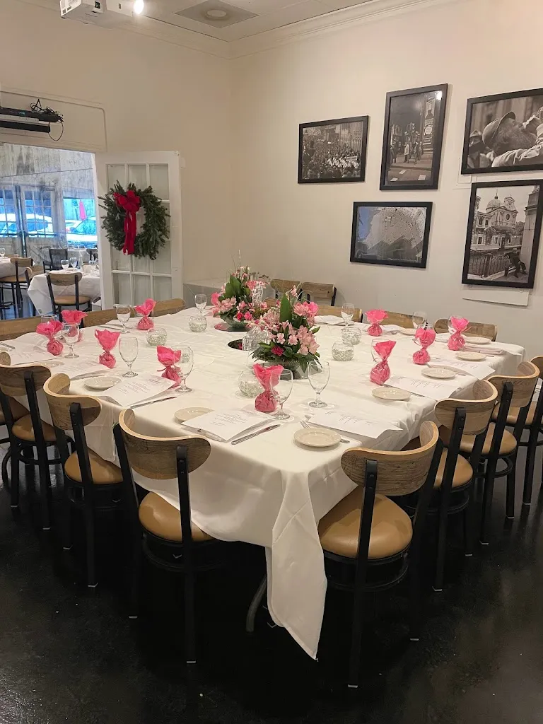 Daniel George restaurant in Mountain Brook, AL