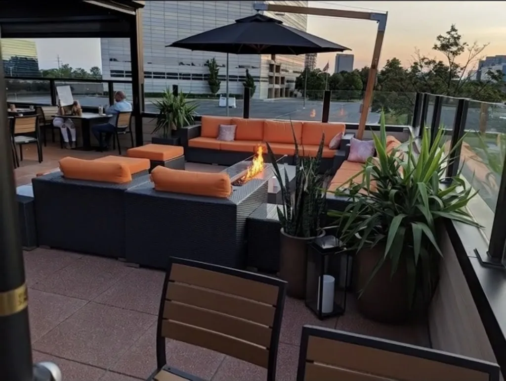 Sedona Taphouse_Troy, MI_slider_image_3