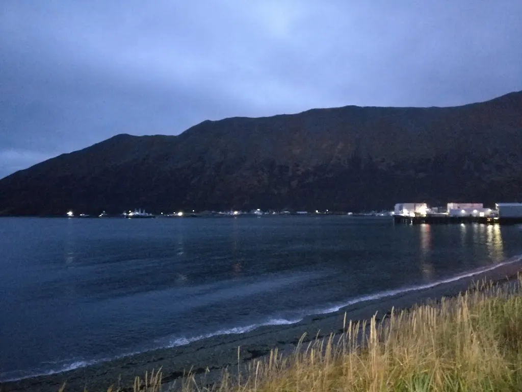 Last Hook Off Bar_King Cove, AK_slider_imagen_3