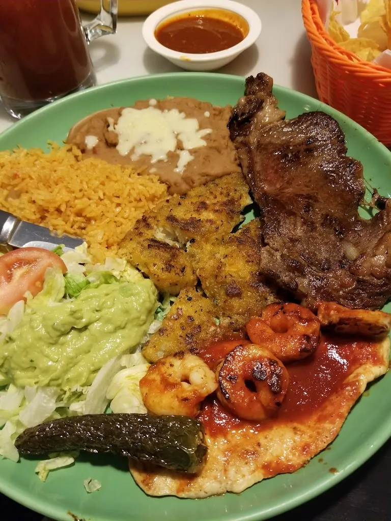 El Puerto_McCook, NE_slider_image_3