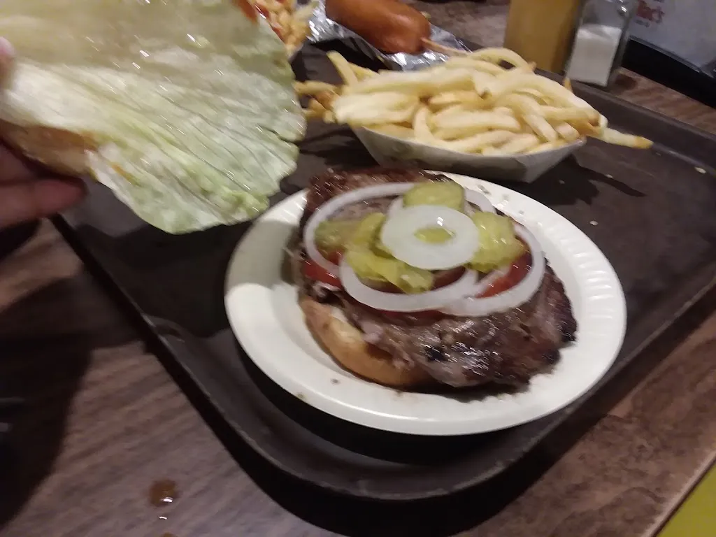 Antonia Mendez_Mac's Drive-In_McCook, NE_review