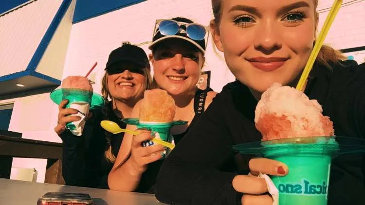 Tropical Sno restaurant in McCook, NE