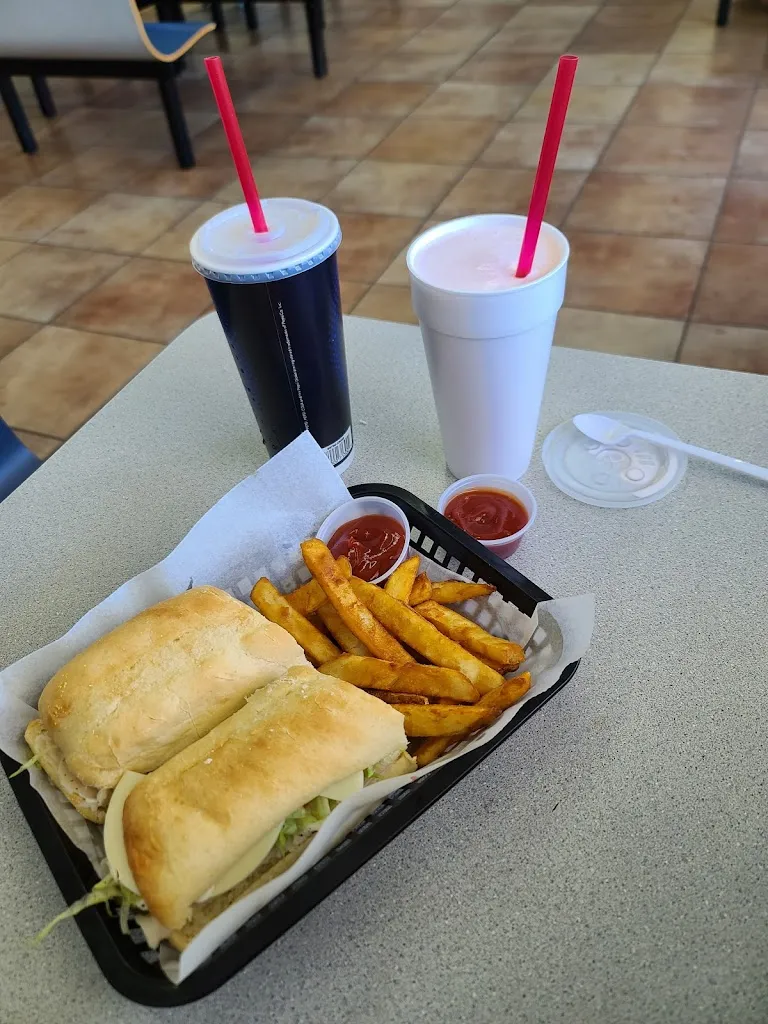 #1 SANDWICH SHOP_Clarkdale, AZ_slider_imagen_2