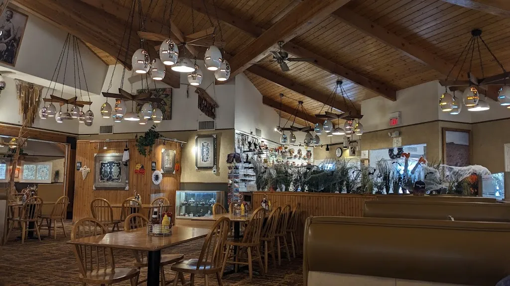 Hogan Restaurant_Tuba City, AZ_slider_image_3