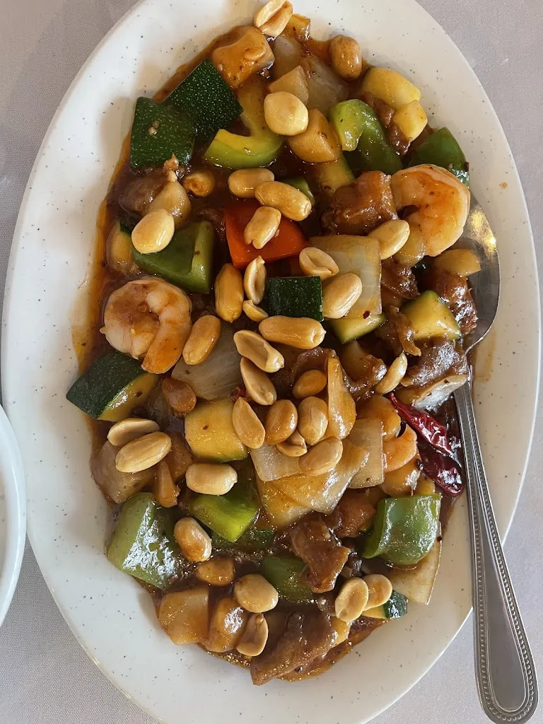 Zhenglian Hu_China Star_Tuba City, AZ_review