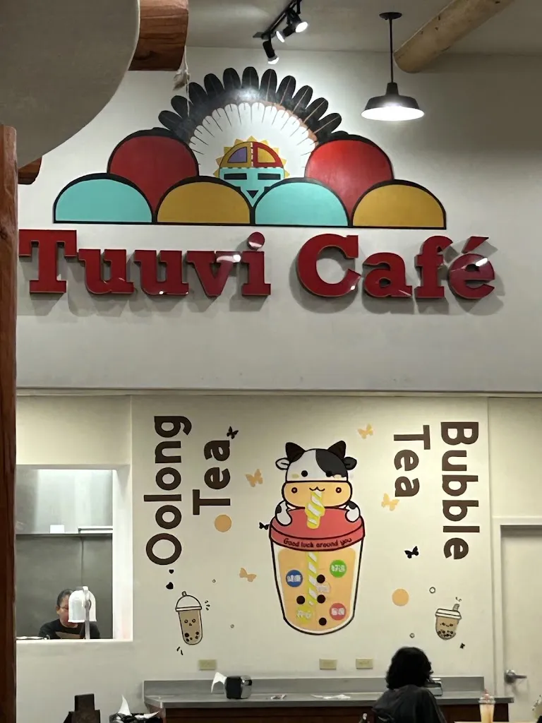 Family Resendiz_Tuuvi Cafe_Tuba City, AZ_avis