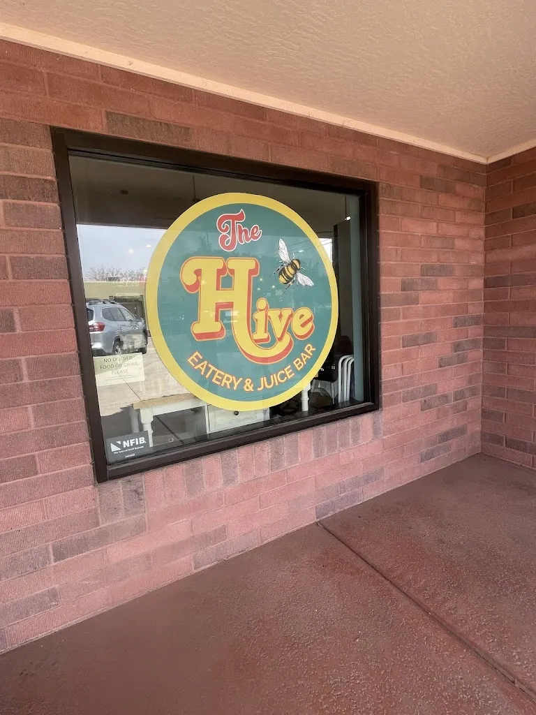 The Hive Eatery_Cottonwood, AZ_slider_imagen_3
