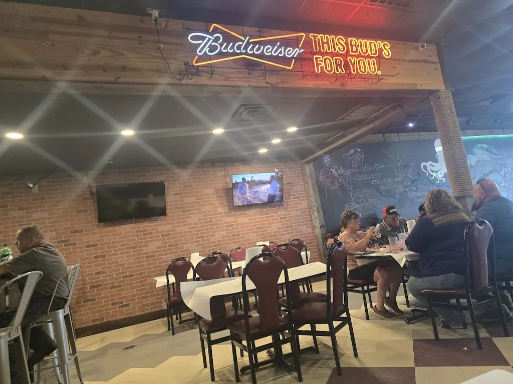 Franky J Aguilar_Kraken Killer Seafood_Springdale, AR_review