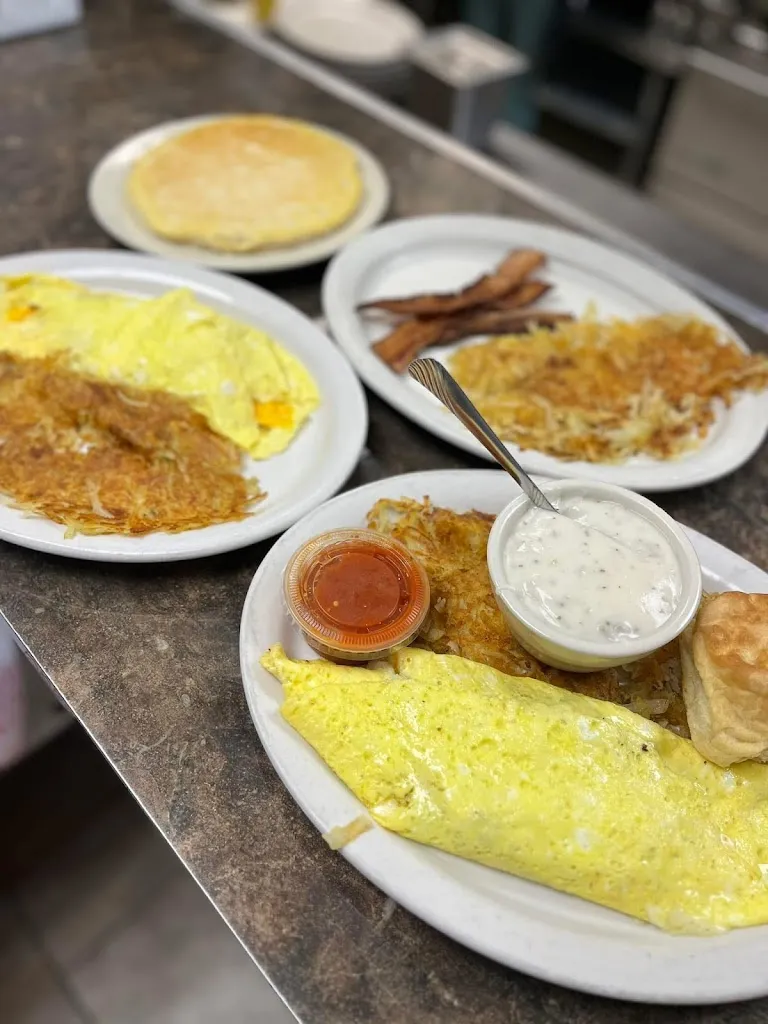 Mama Z's Cafe_Springdale, AR_slider_image_3
