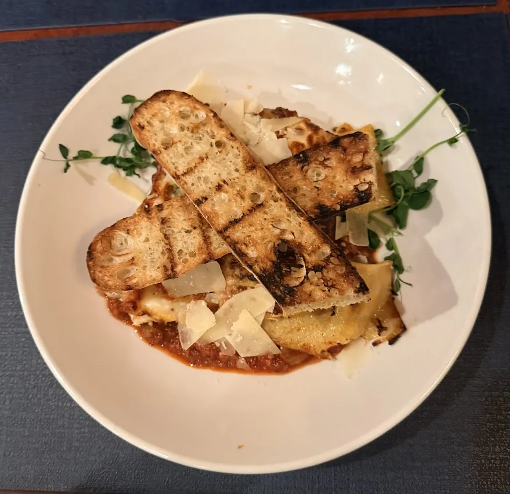 Chloe E_Gustard's Bistro_White Sulphur Springs, WV_review