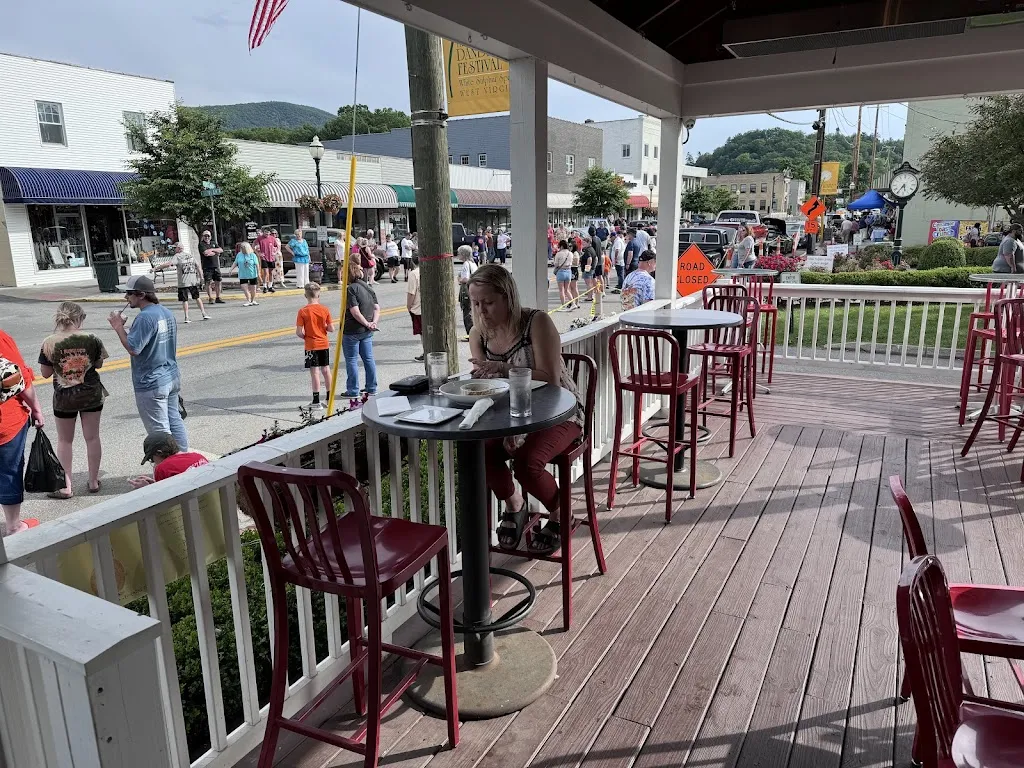 Gustard's Bistro restaurant in White Sulphur Springs, WV